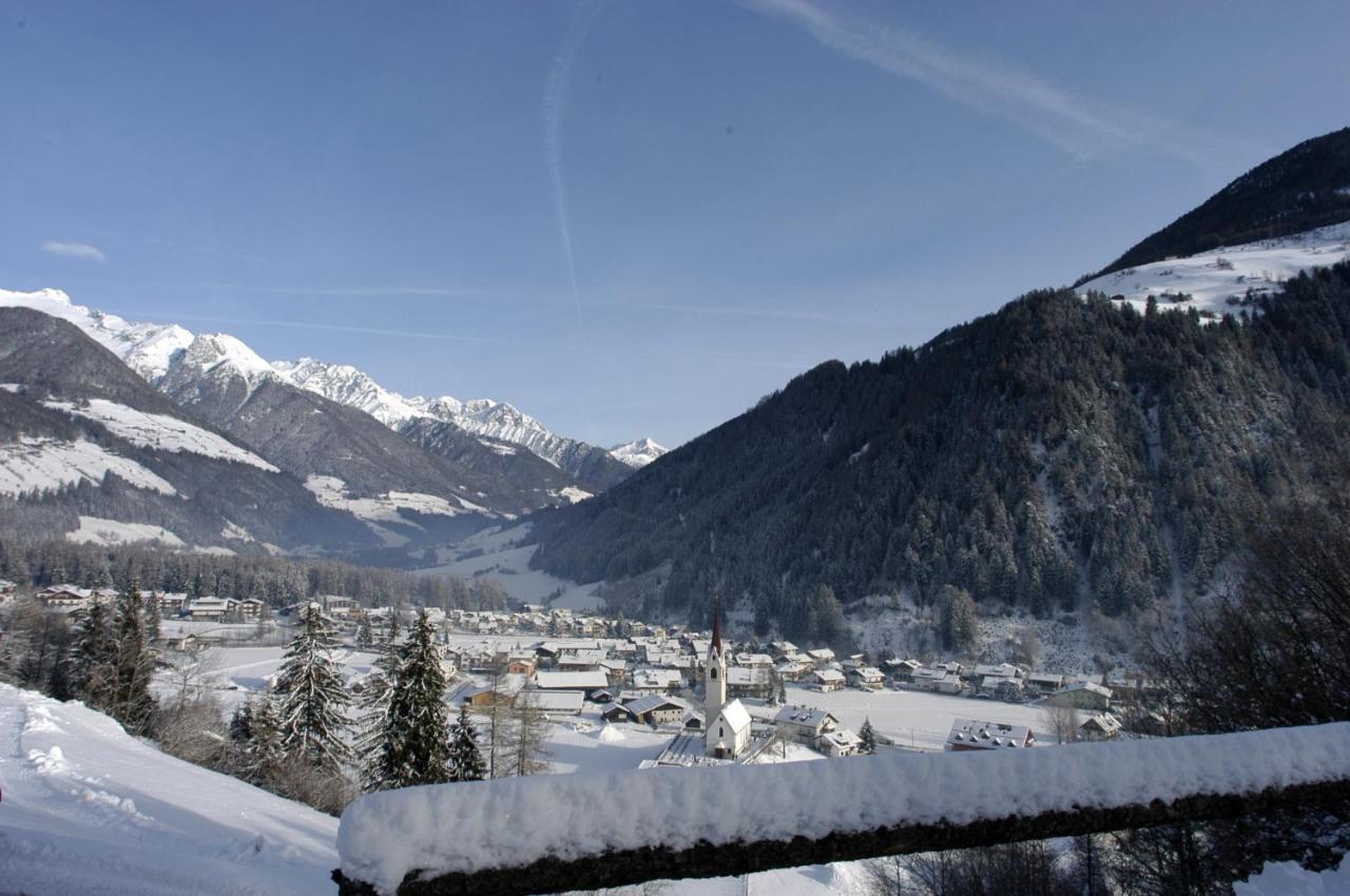 Zum Sonnentor App Larix Apartment Lutago Bagian luar foto